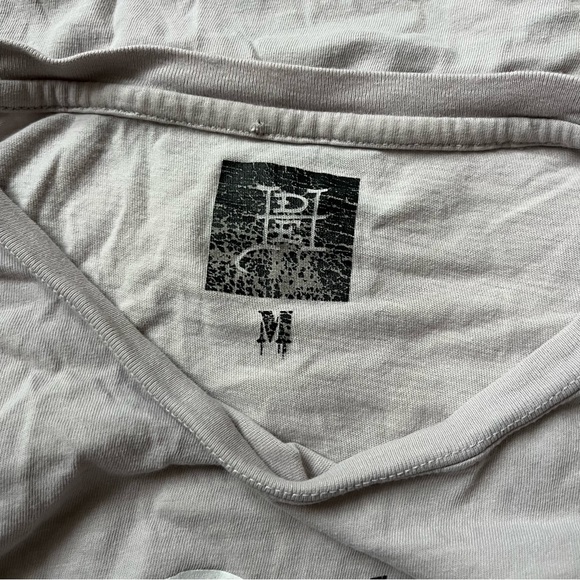 Vintage Ed Hardy Graphic T-Shirt in Gray - Picture 5 of 8